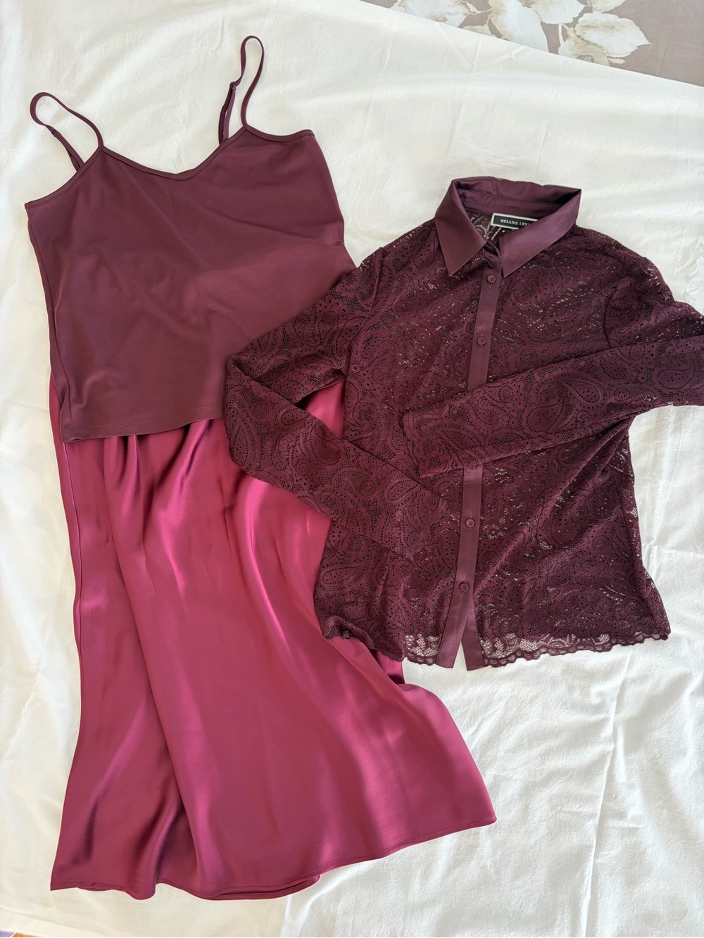 3 pieces in Burgundy